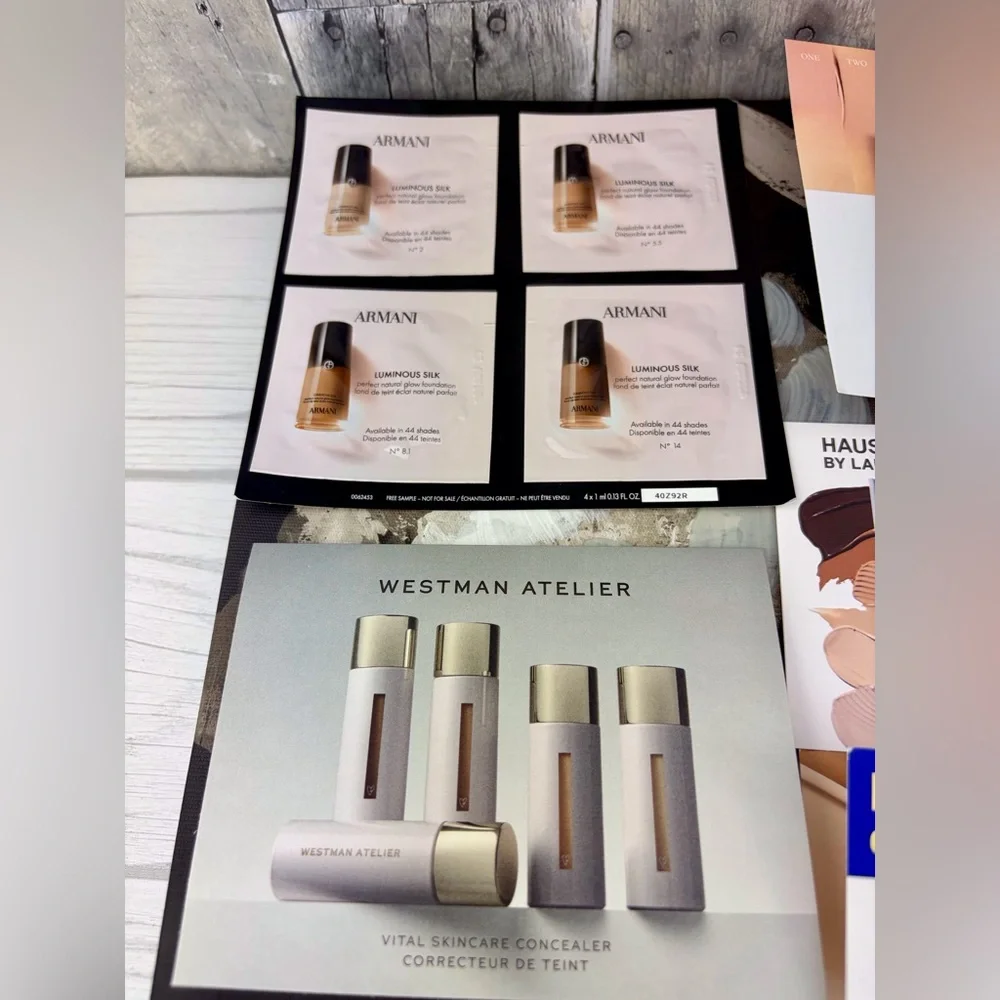 NIB Sephora Beauty Insider Foundation Sample & Primer 11 Piece Set.